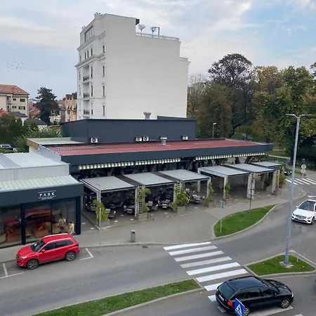 Stan U Centru Grada Διαμέρισμα Μπιέλινα